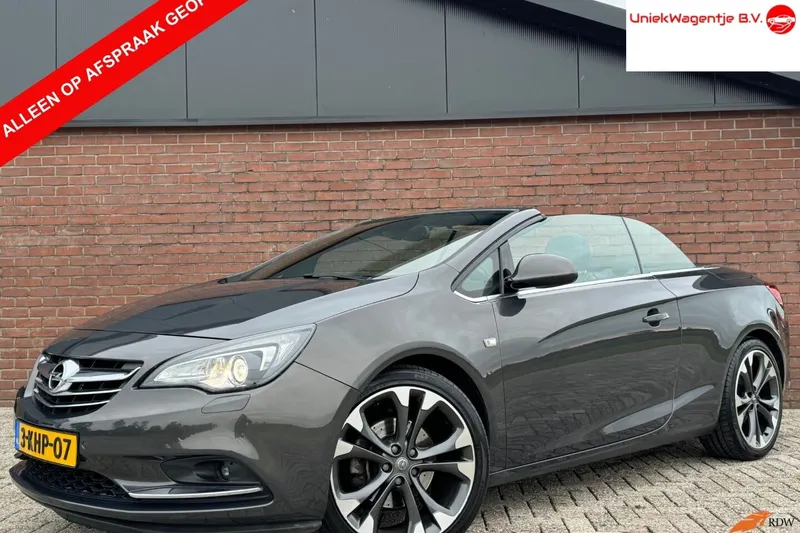 Opel Cascada (2013)
