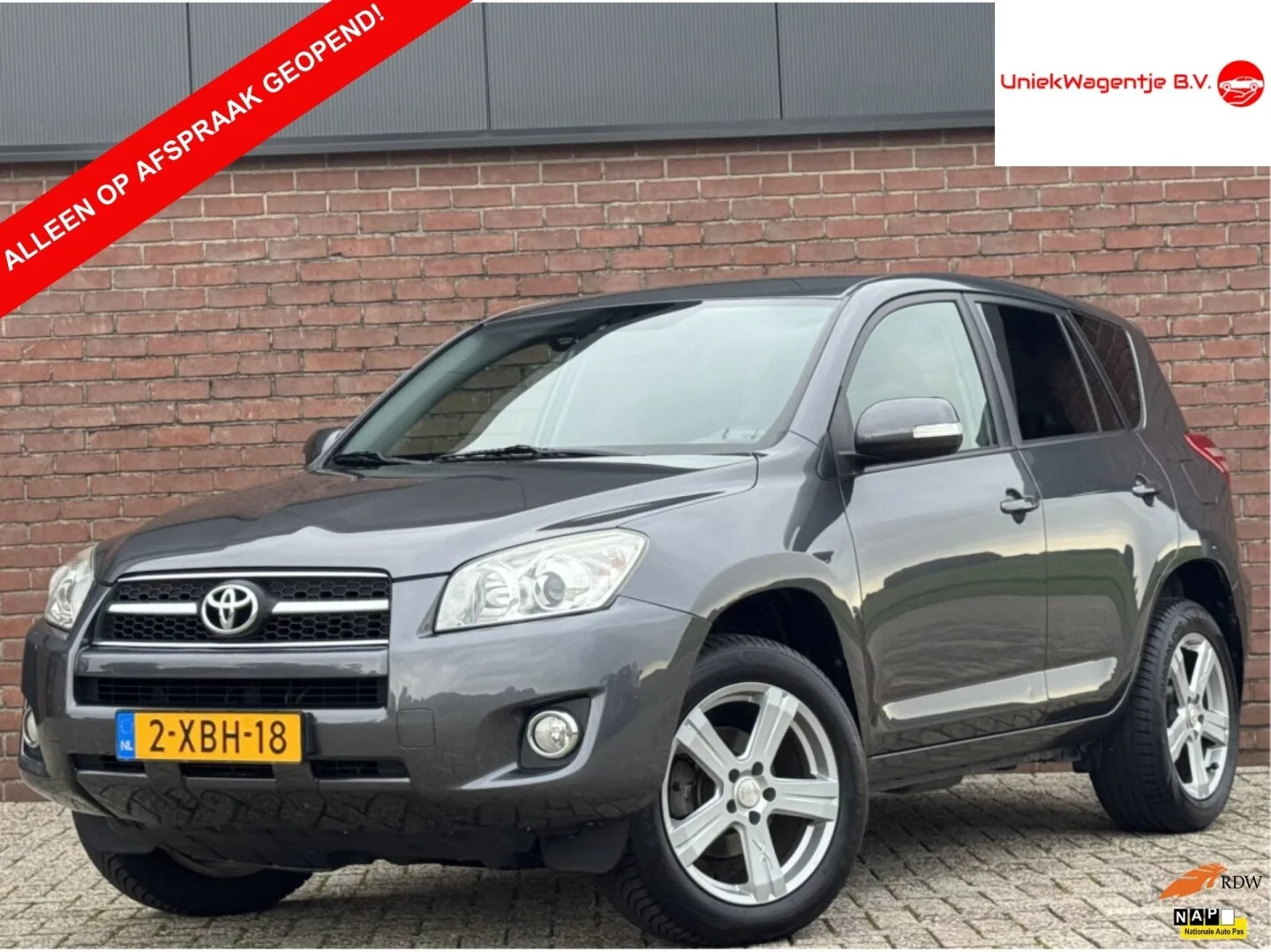 Toyota RAV4 (2009) — foto 1
