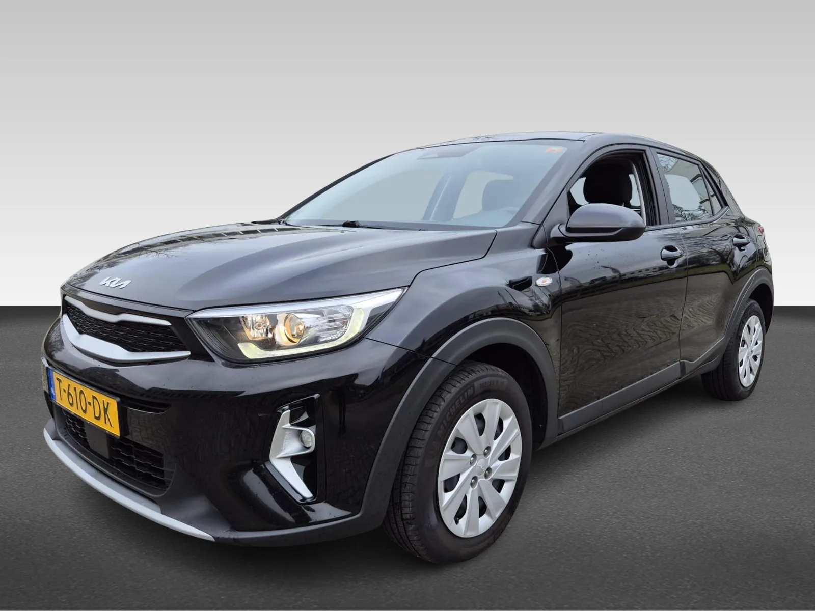 Kia Stonic (2023) — foto 1