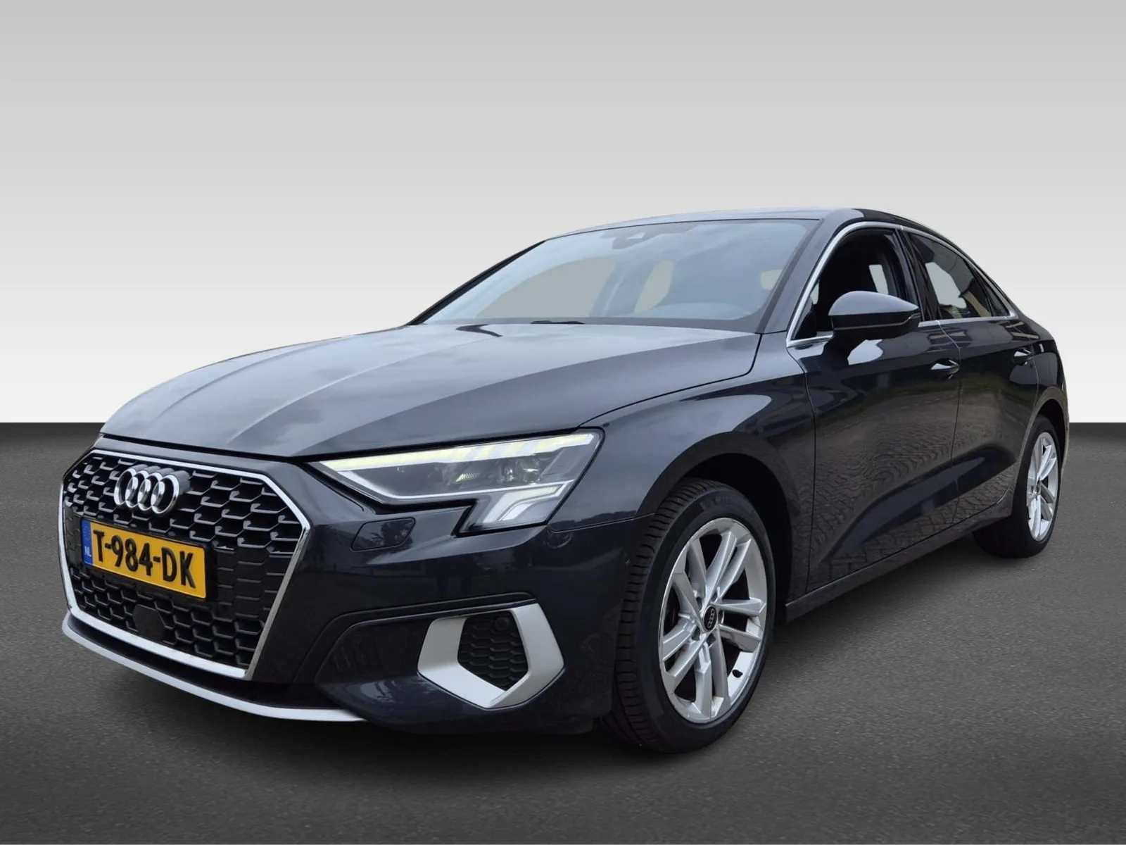 Audi A3 (2023) — foto 1