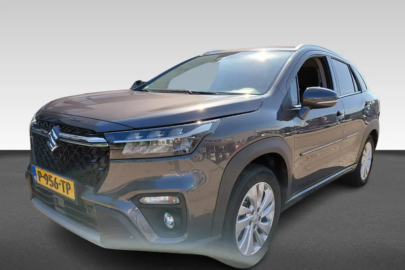 Suzuki S-Cross (2022)