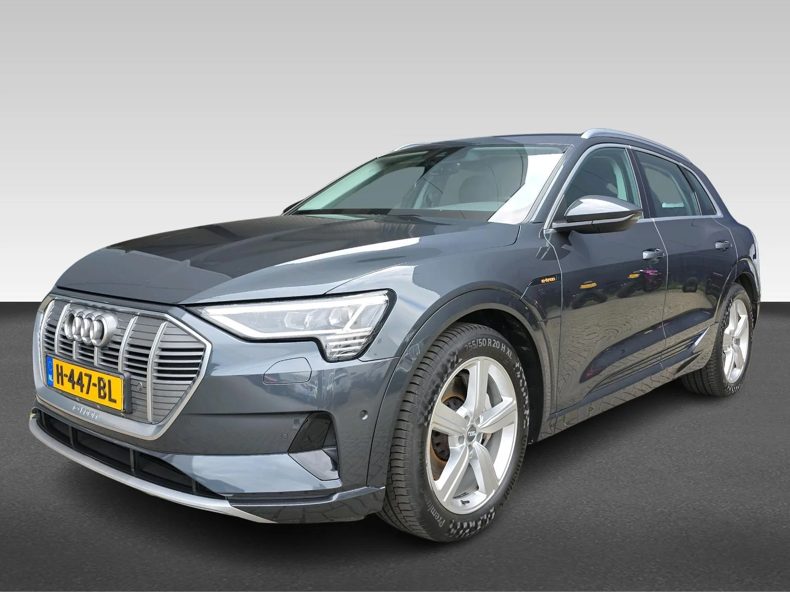 Audi e-tron (2019) — foto 1