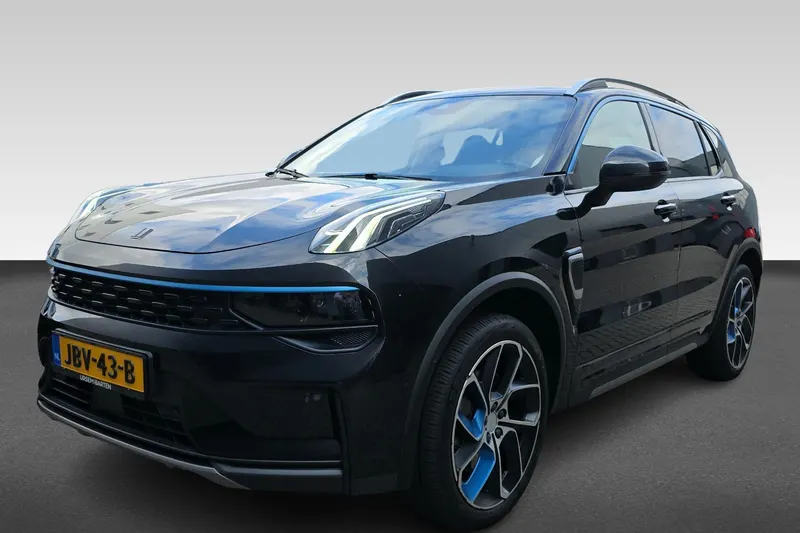 Lynk & Co 01 (2022)