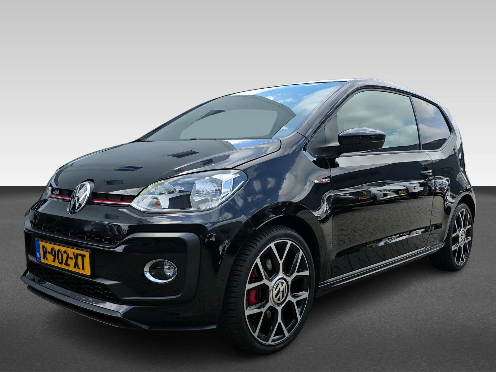 Volkswagen Up! (2018) — foto 1