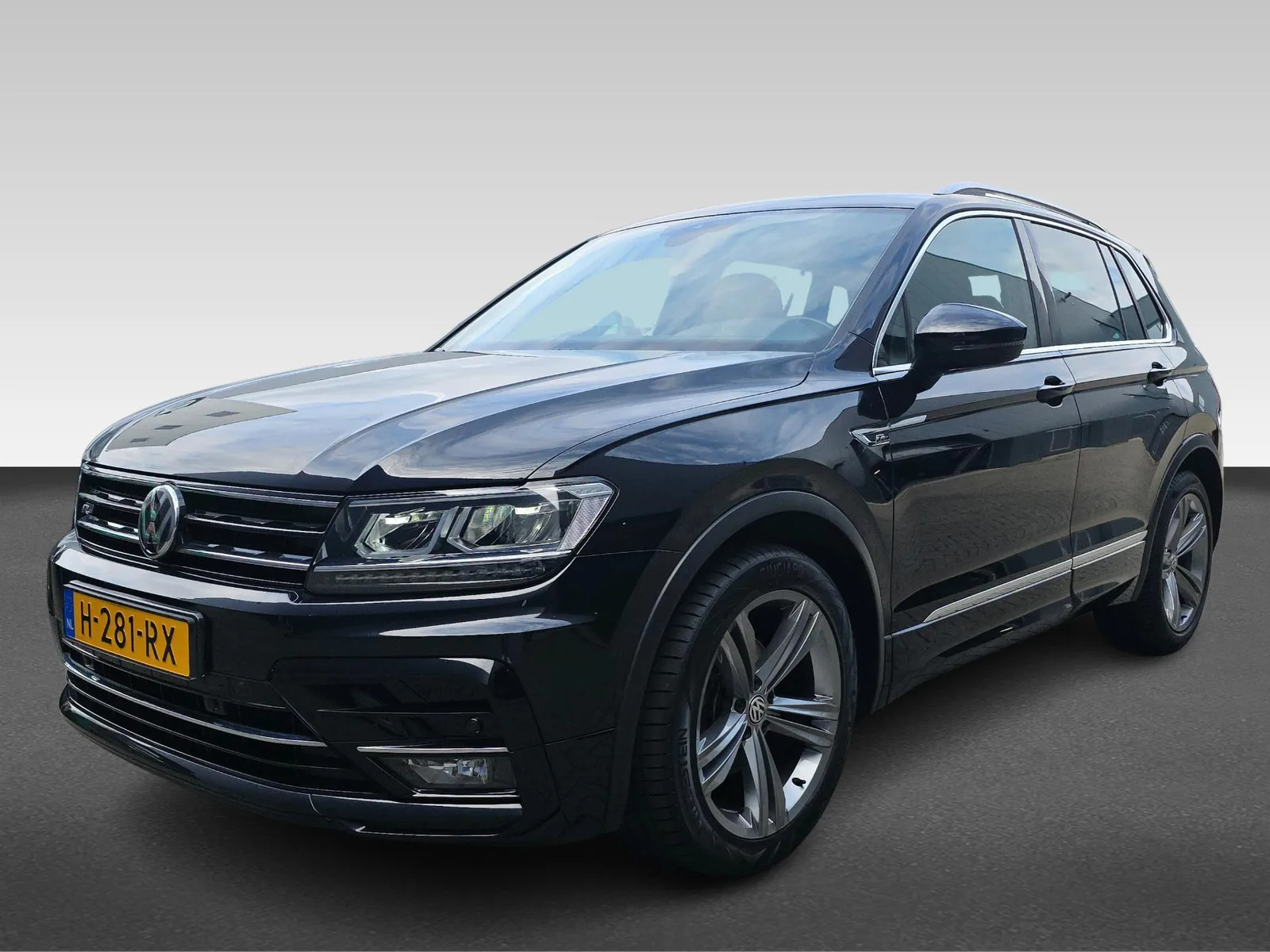 Volkswagen Tiguan (2020) — foto 1