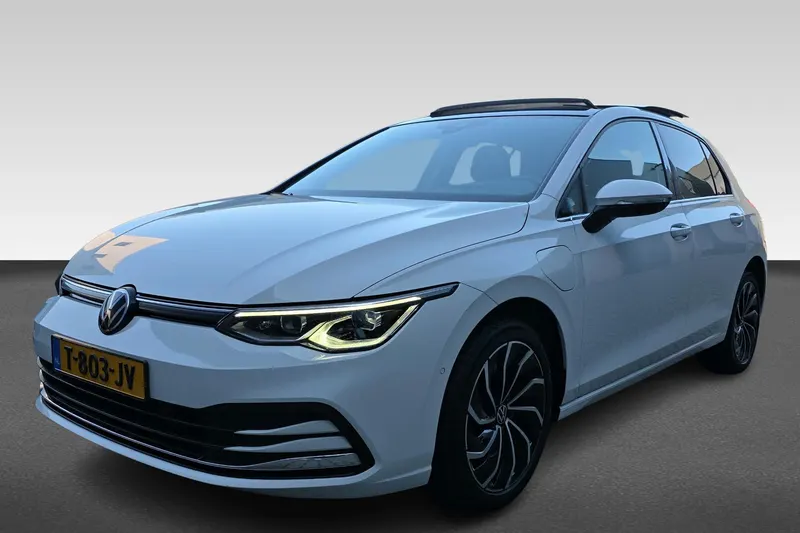 Volkswagen Golf (2021)
