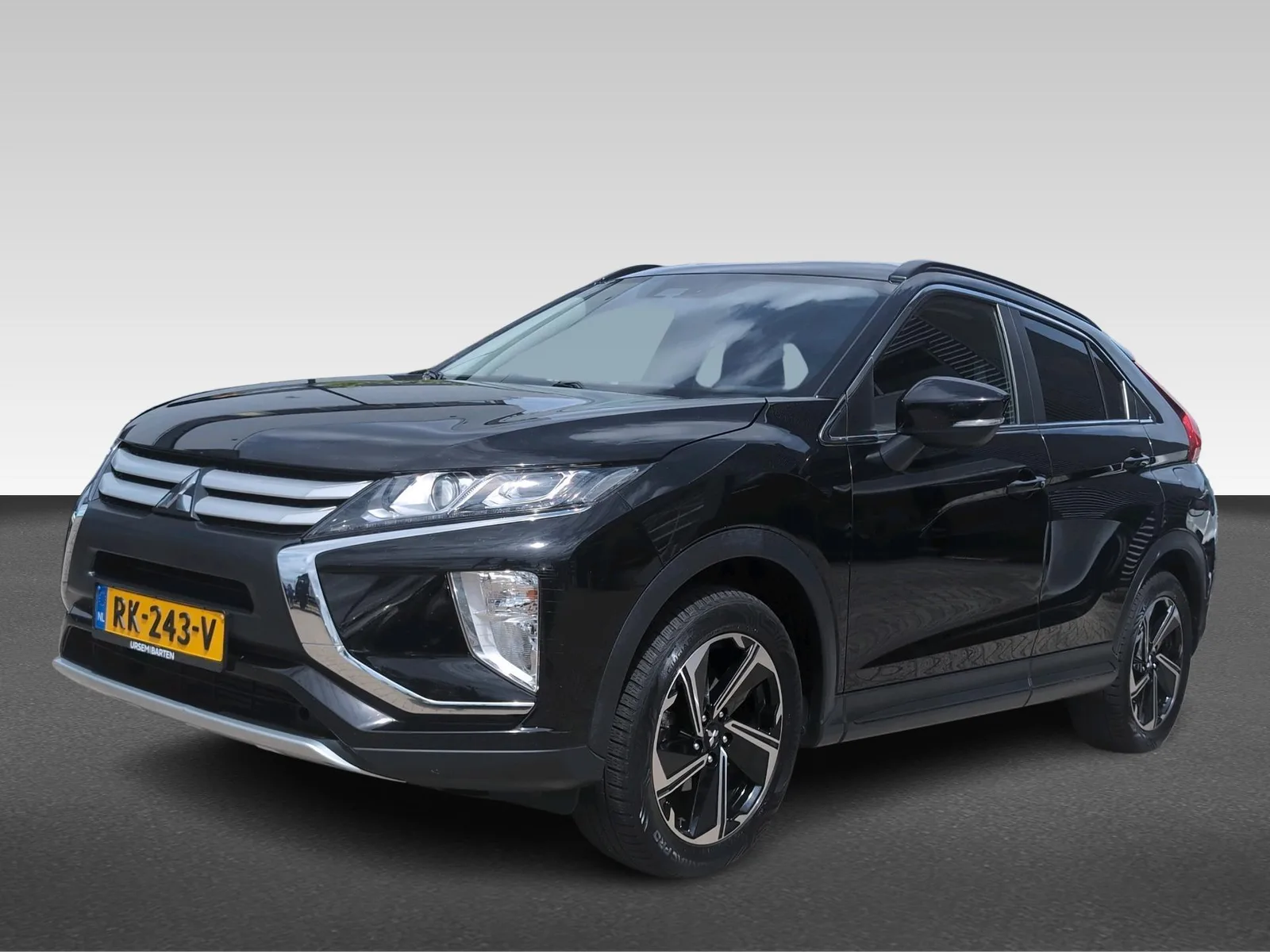 Mitsubishi Eclipse Cross (2018) — foto 1