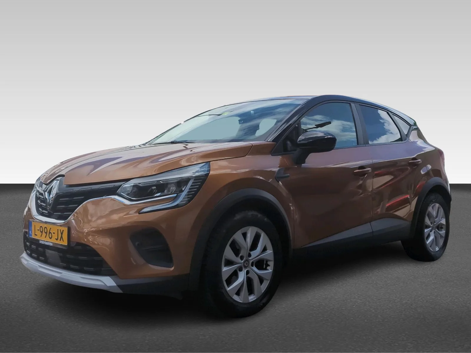 Renault Captur (2021) — foto 1
