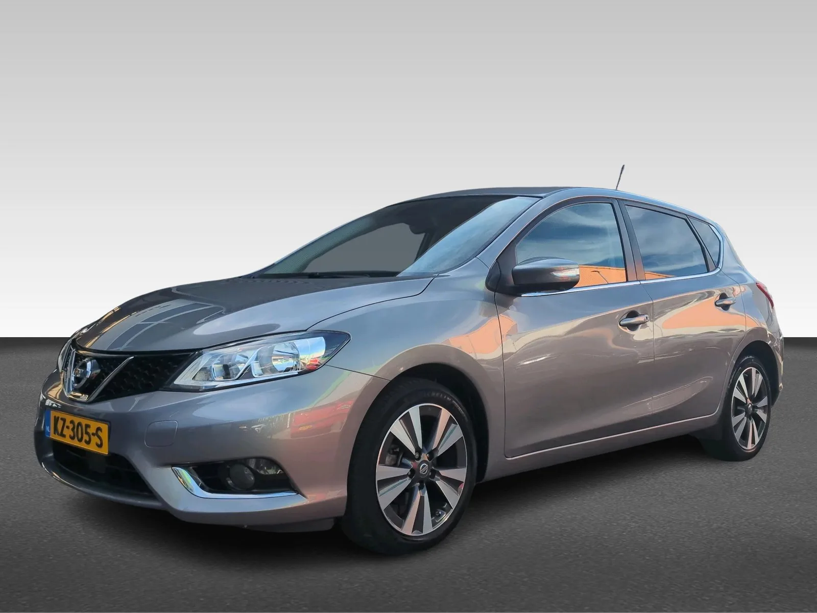 Nissan Pulsar (2017) — foto 1