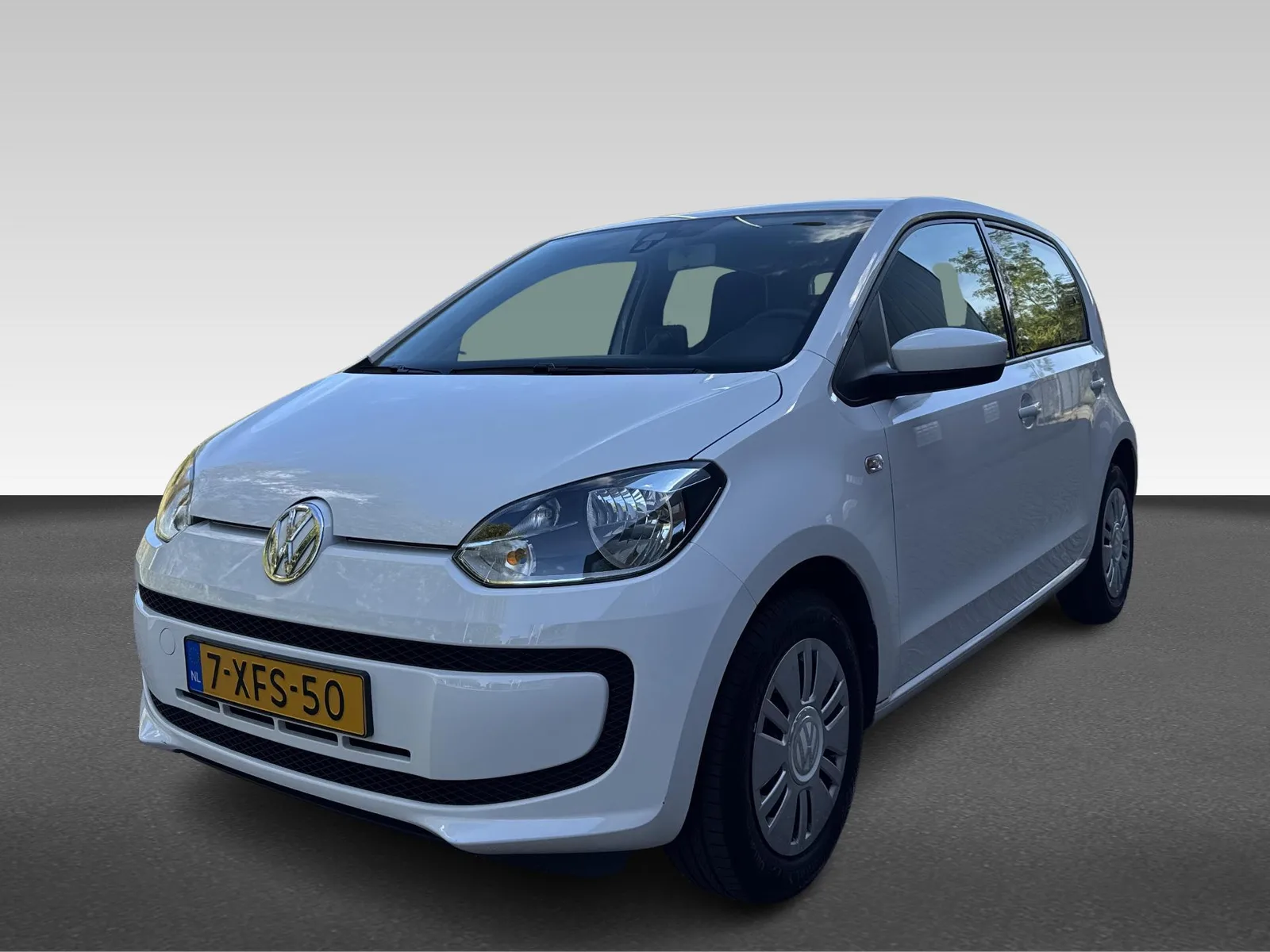 Volkswagen Up! (2014) — foto 1