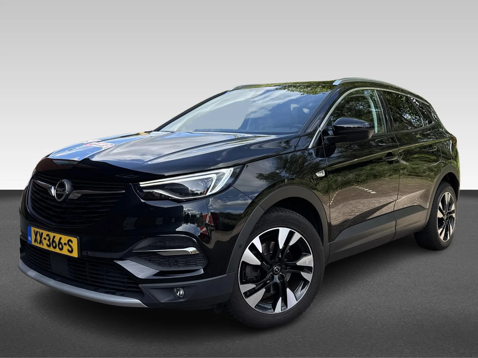 Opel Grandland (2019) — foto 1