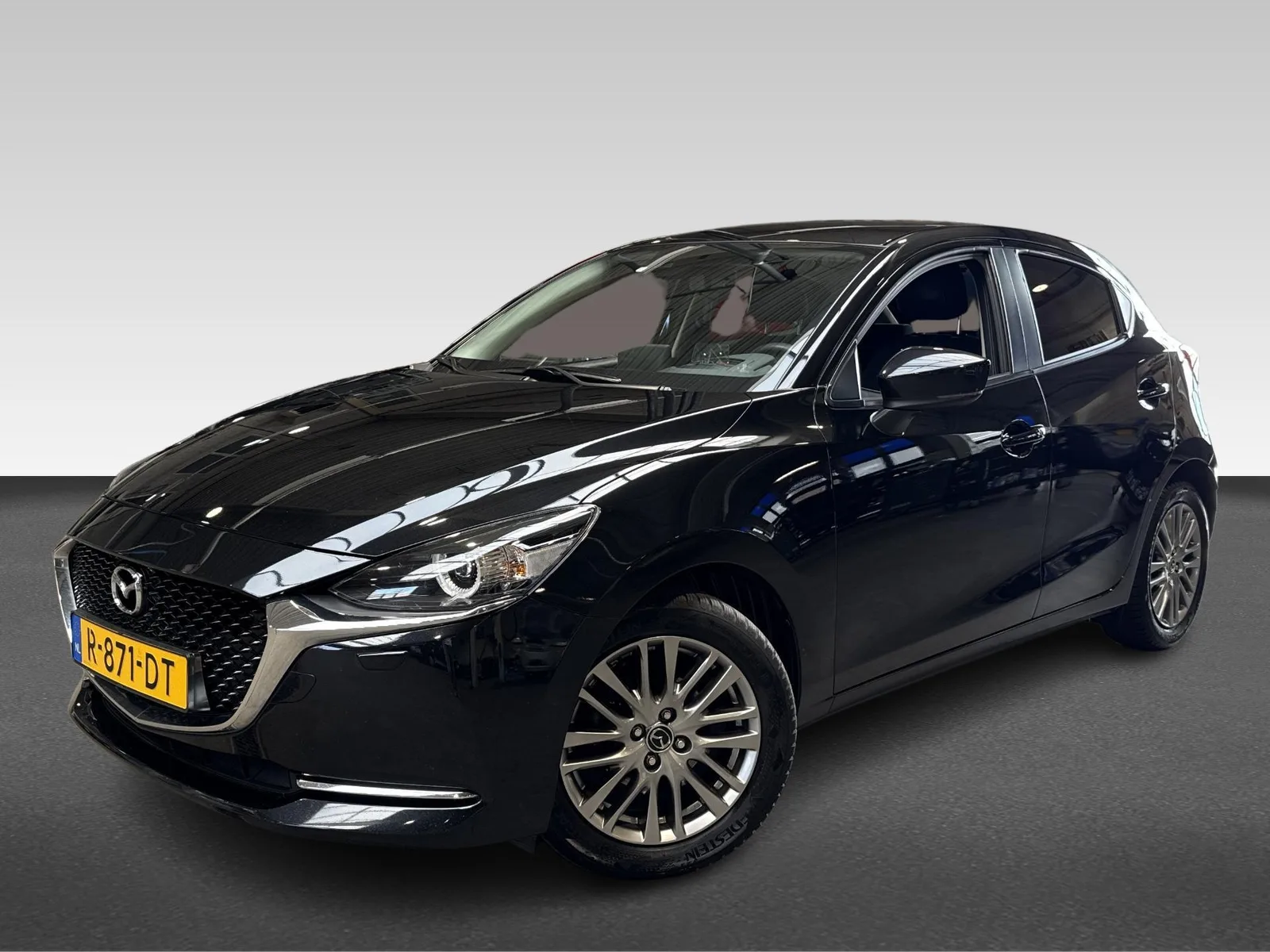 Mazda 2 (2022) — foto 1