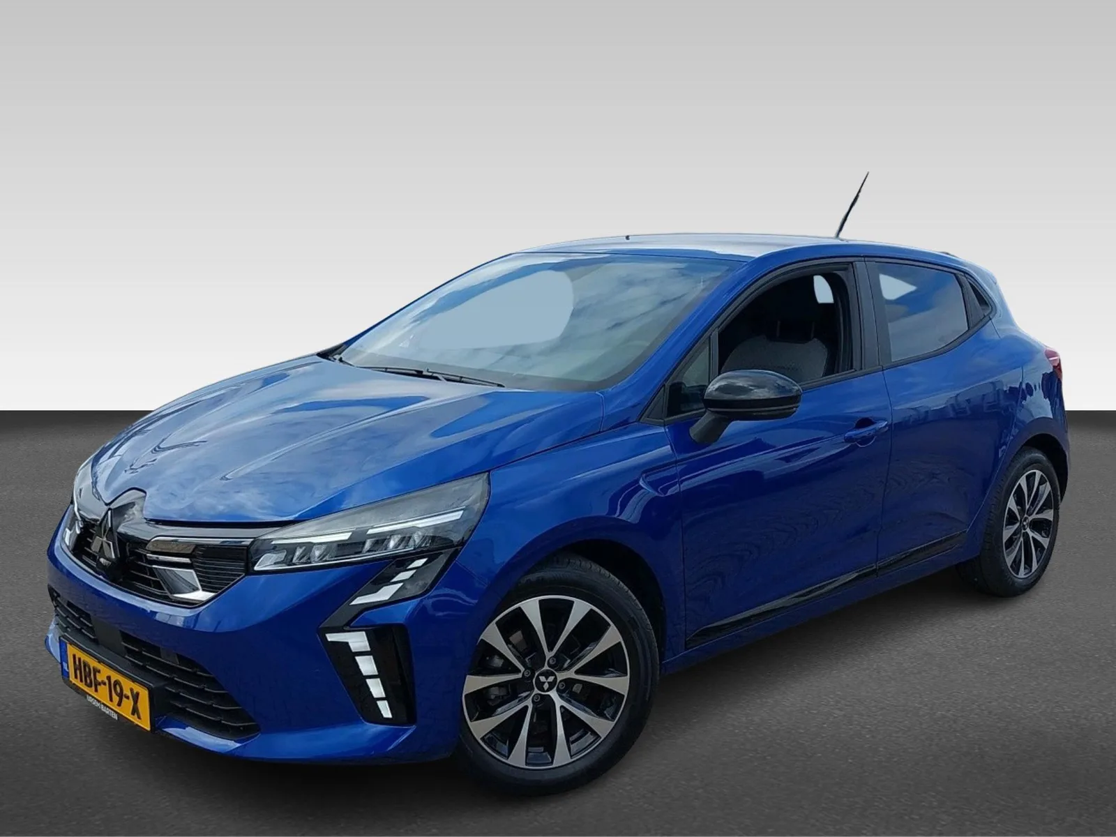 Mitsubishi Colt (2025) — foto 1