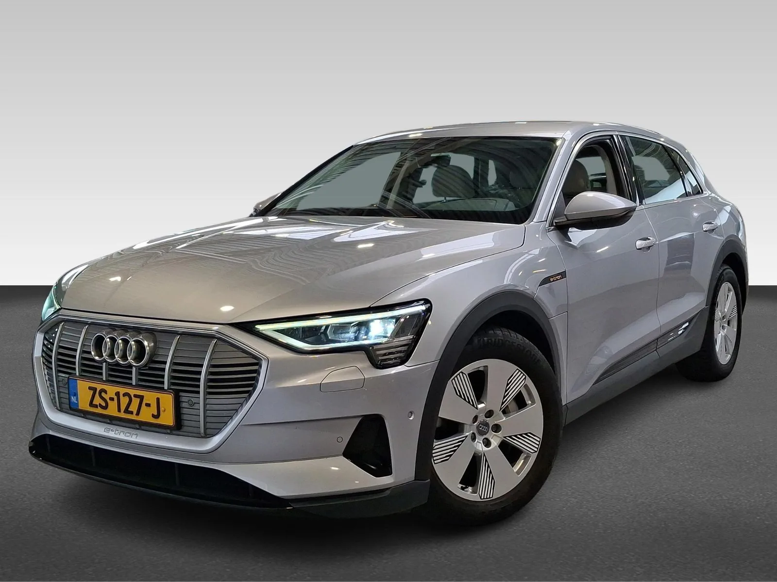 Audi e-tron (2019) — foto 1
