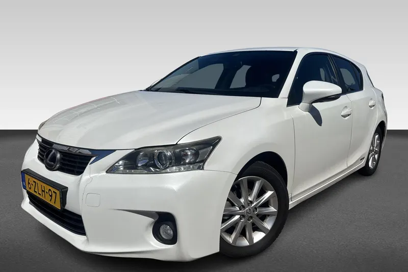 Lexus CT (2013)