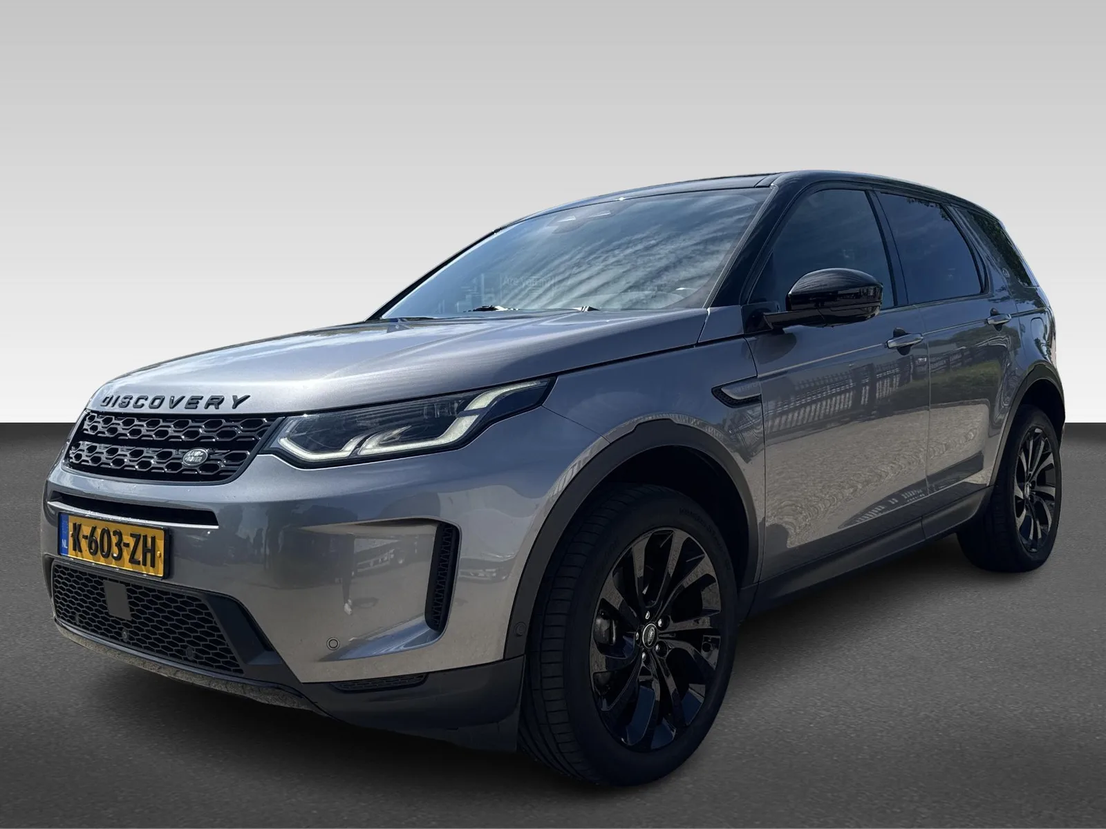 Land Rover Discovery Sport (2021) — foto 1