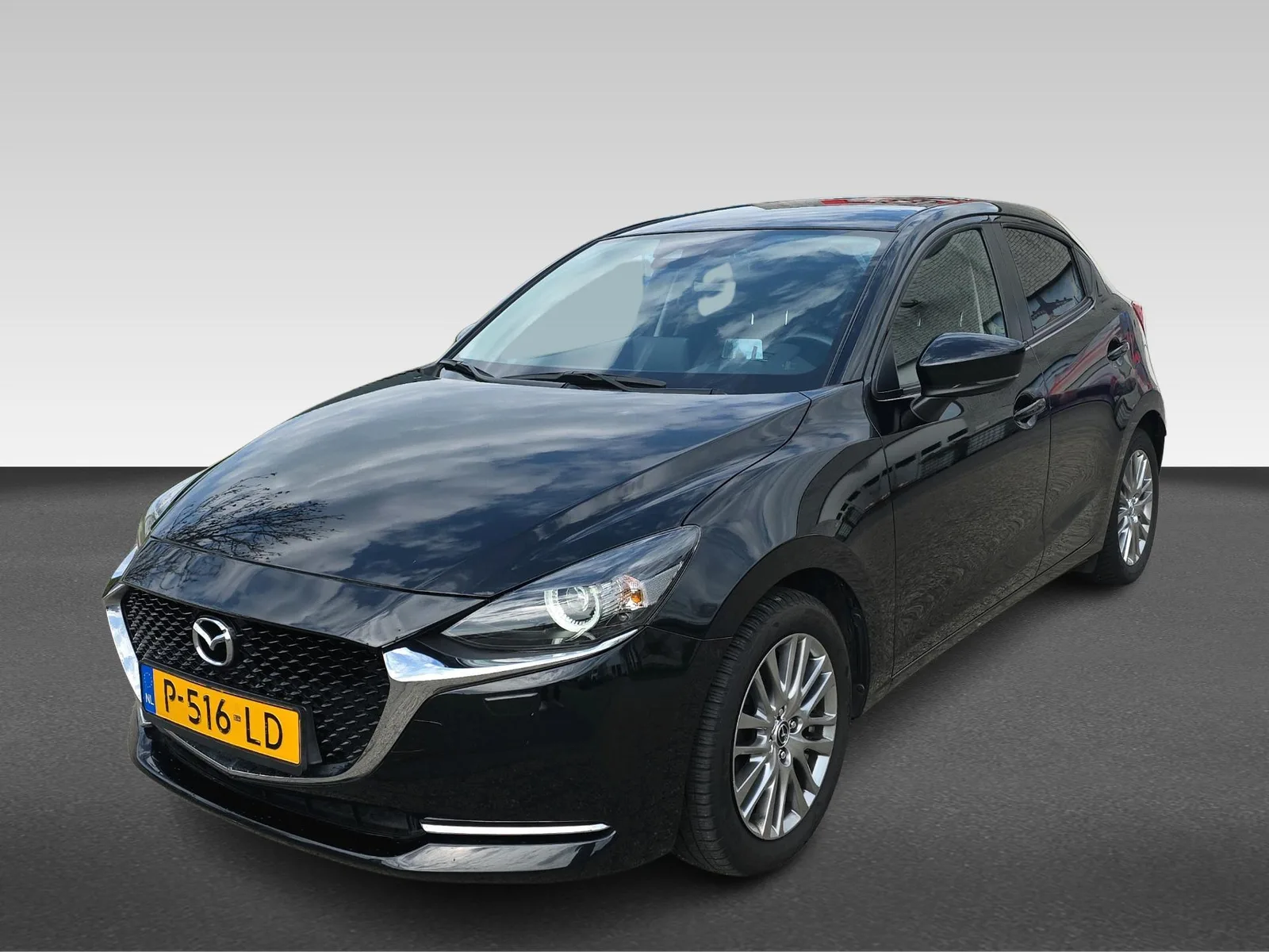 Mazda 2 (2022) — foto 1
