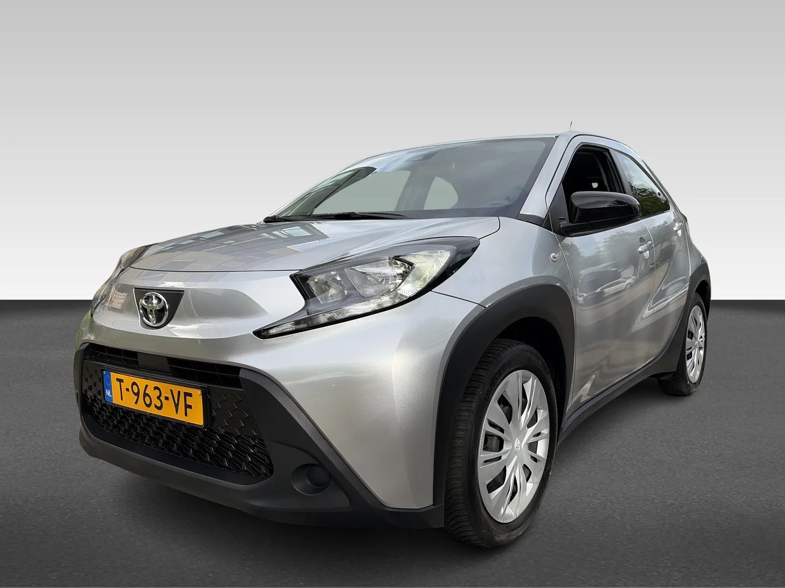 Toyota Aygo (2023) — foto 1