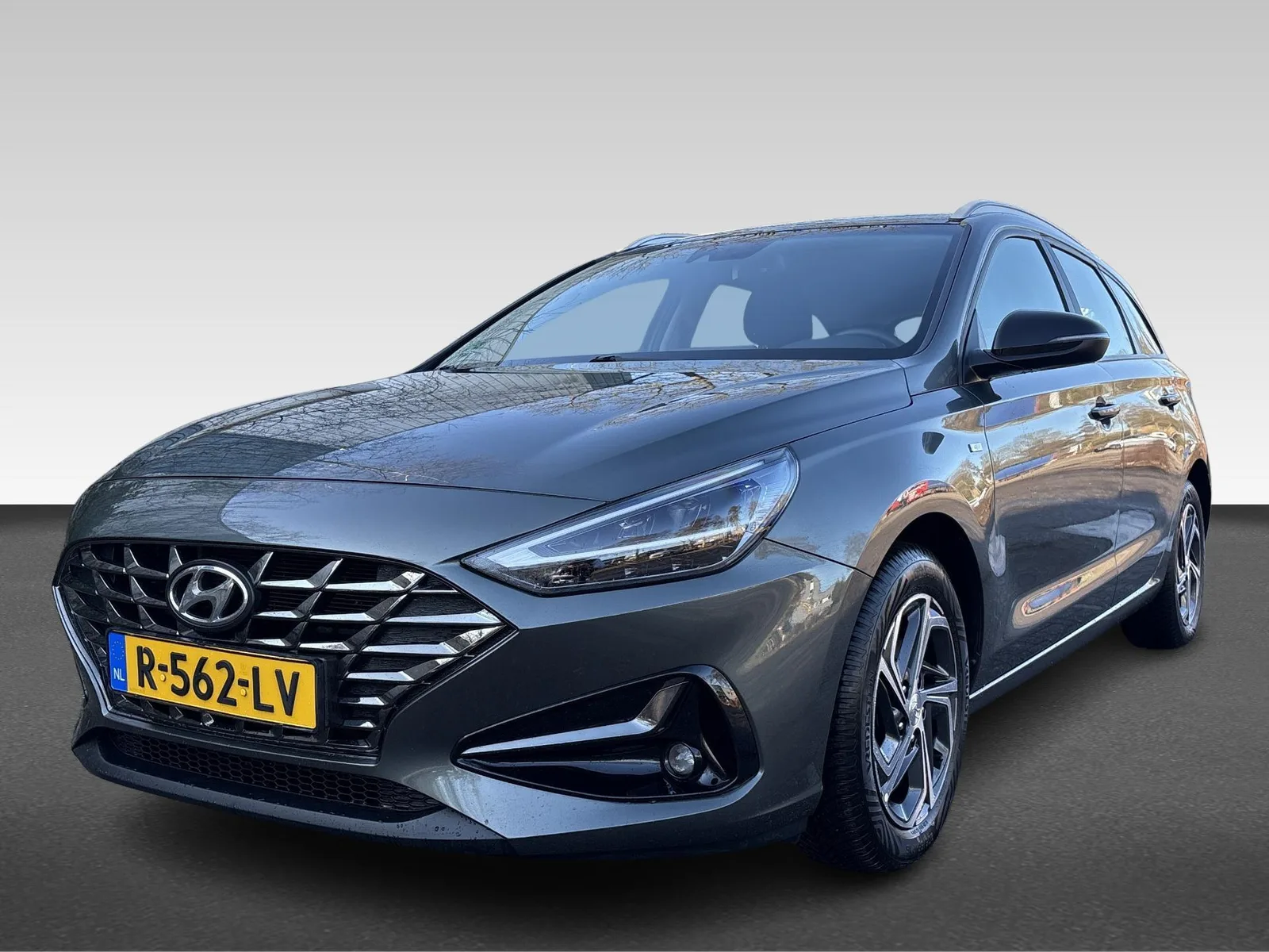 Hyundai i30 (2022) — foto 1