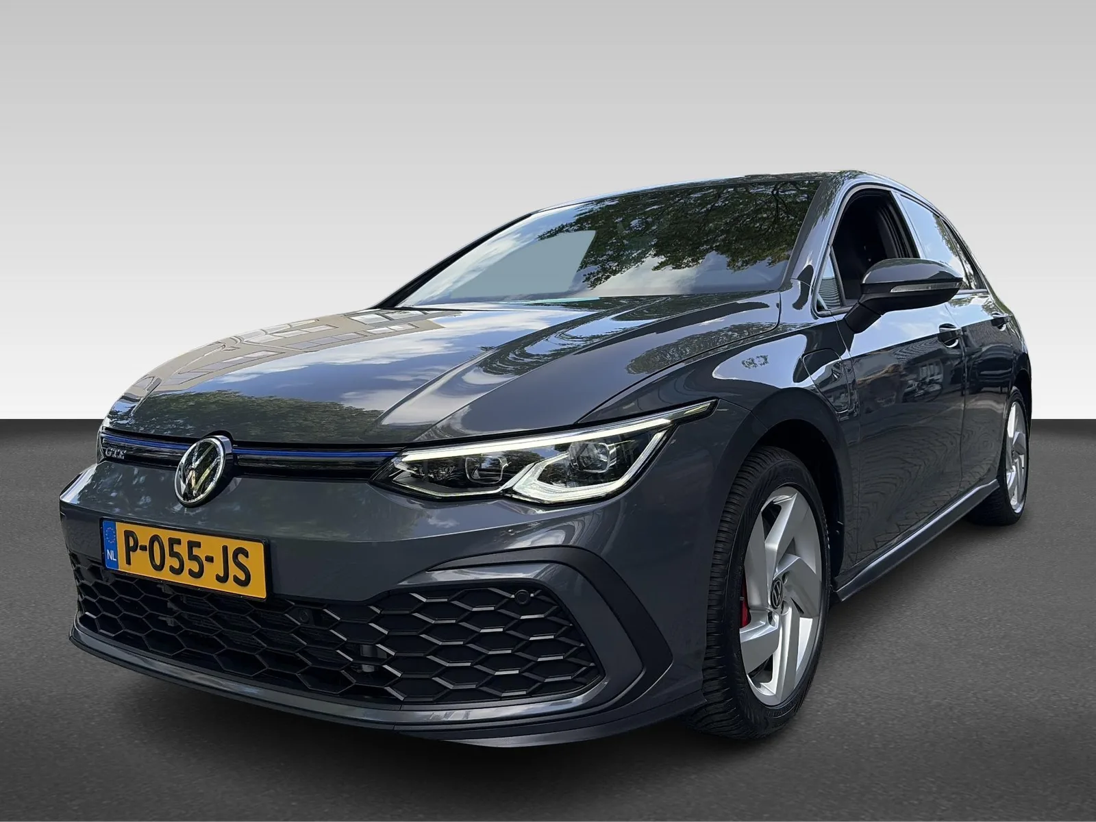 Volkswagen Golf (2021) — foto 1