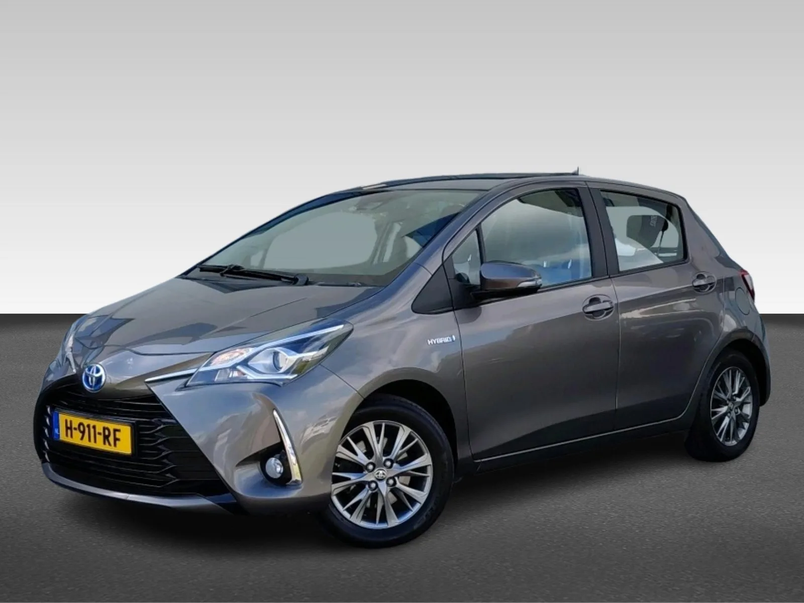 Toyota Yaris (2018) — foto 1