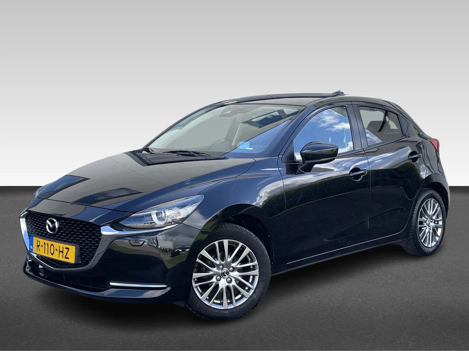 Mazda 2 (2022) — foto 1