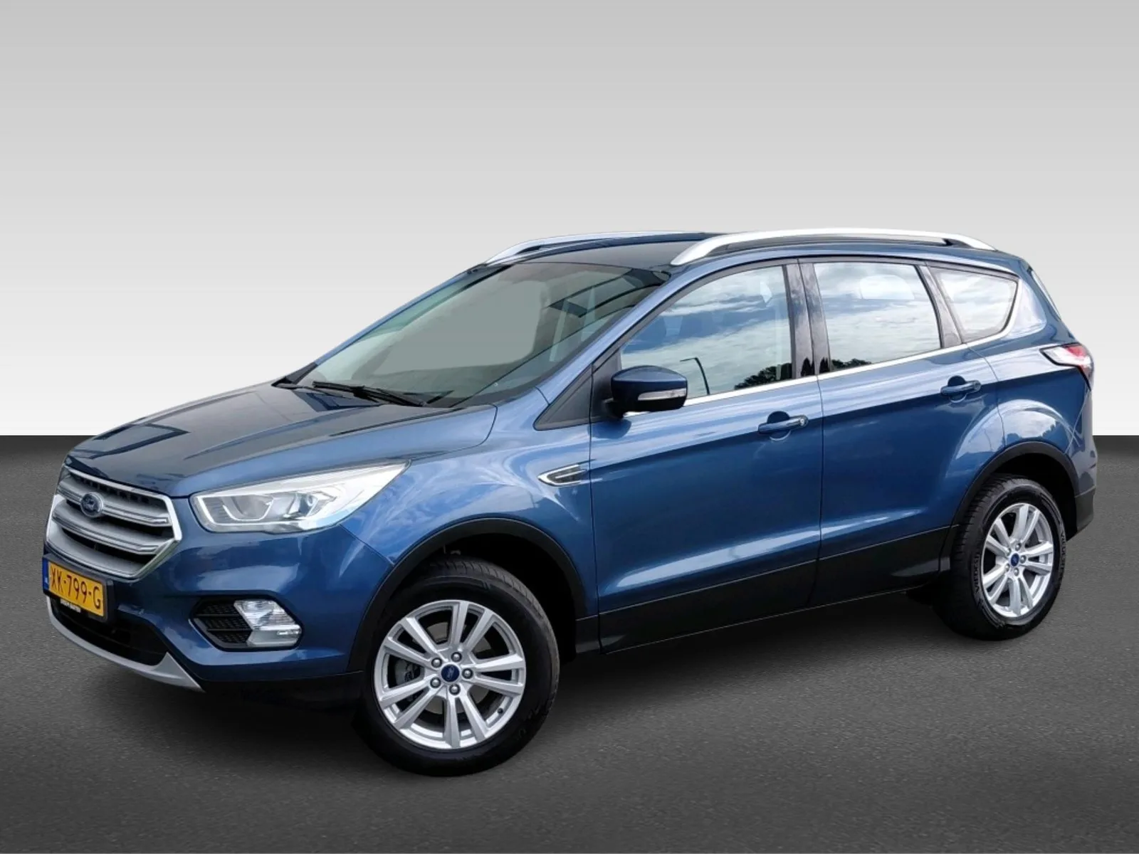 Ford Kuga (2019) — foto 1