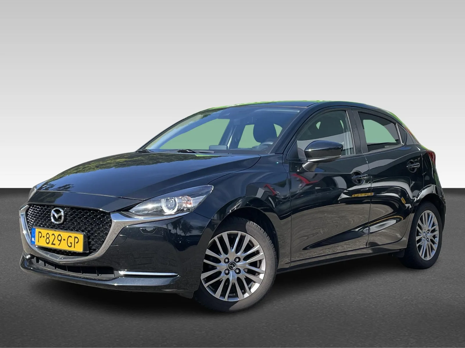 Mazda 2 (2022) — foto 1