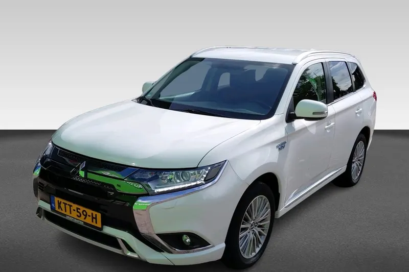 Mitsubishi Outlander (2021)