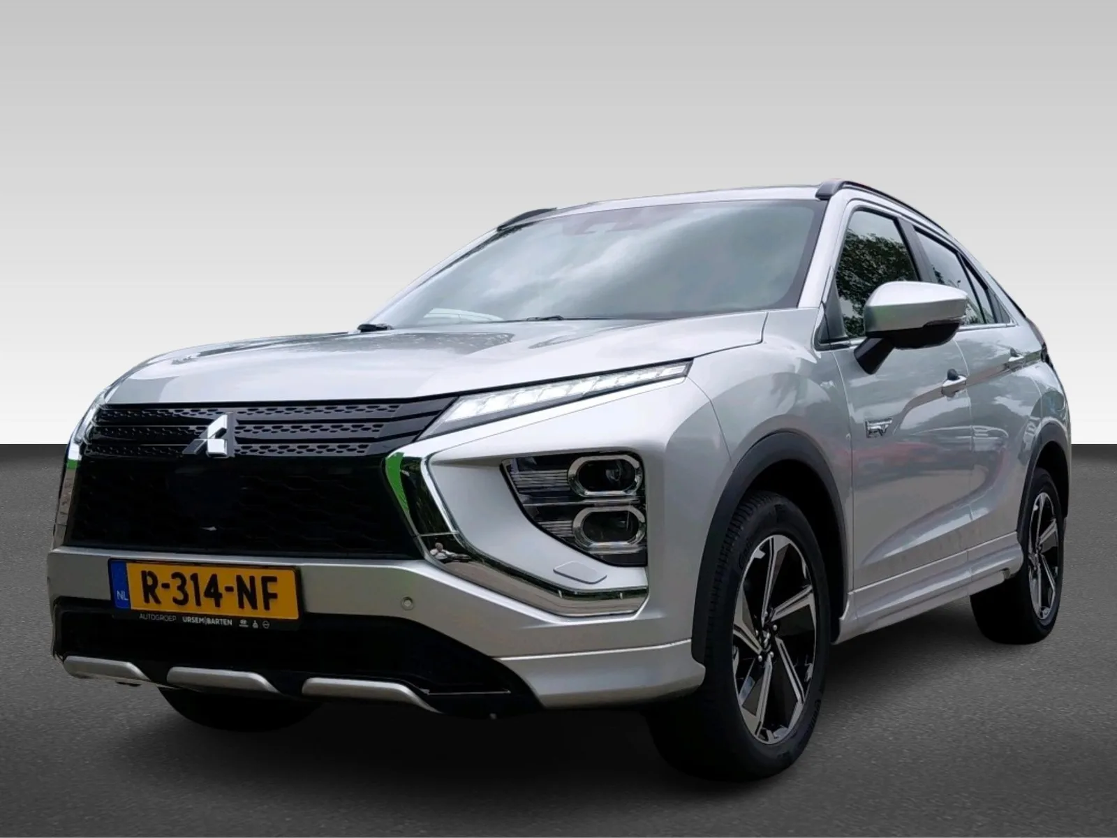 Mitsubishi Eclipse Cross (2022) — foto 1