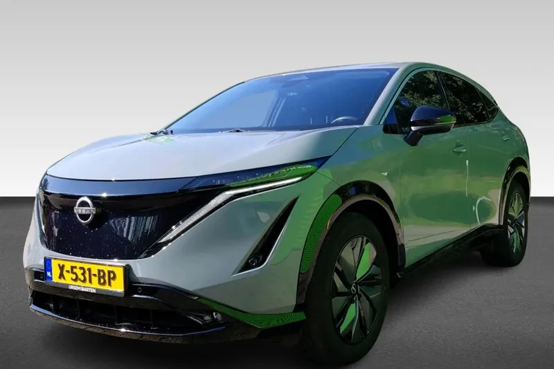 Nissan Ariya (2023)