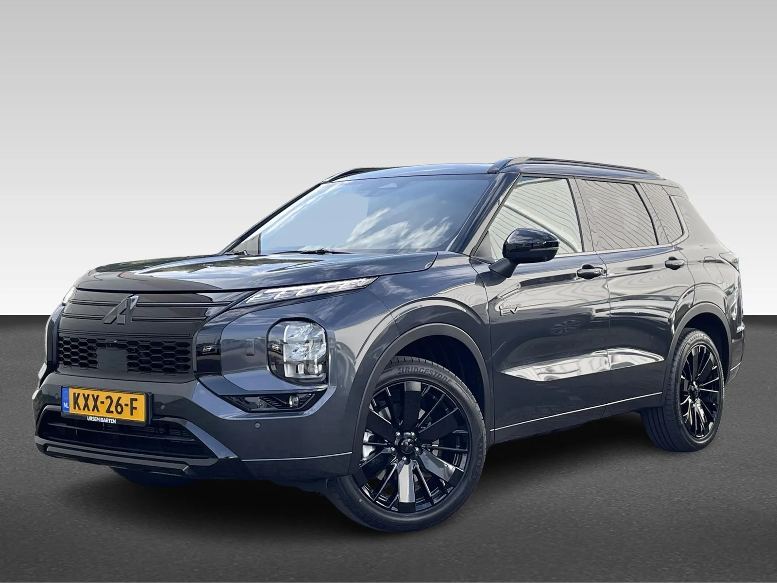 Mitsubishi Outlander (2026) — foto 1