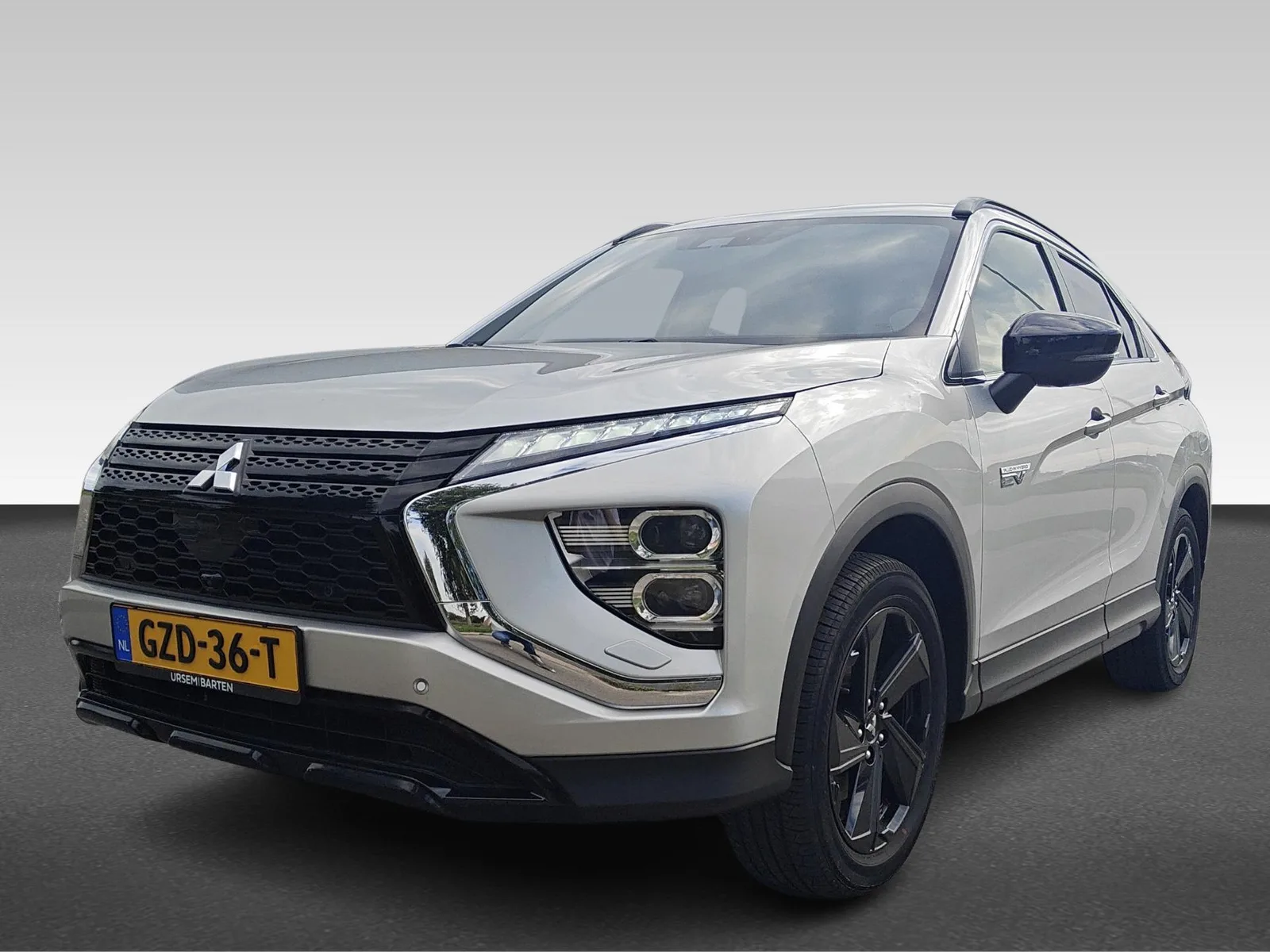 Mitsubishi Eclipse Cross (2024) — foto 1