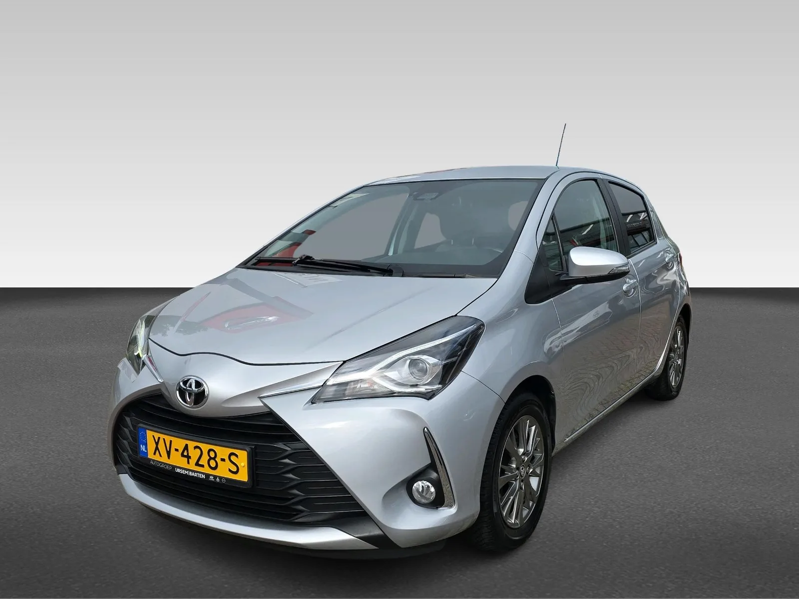Toyota Yaris (2019) — foto 1