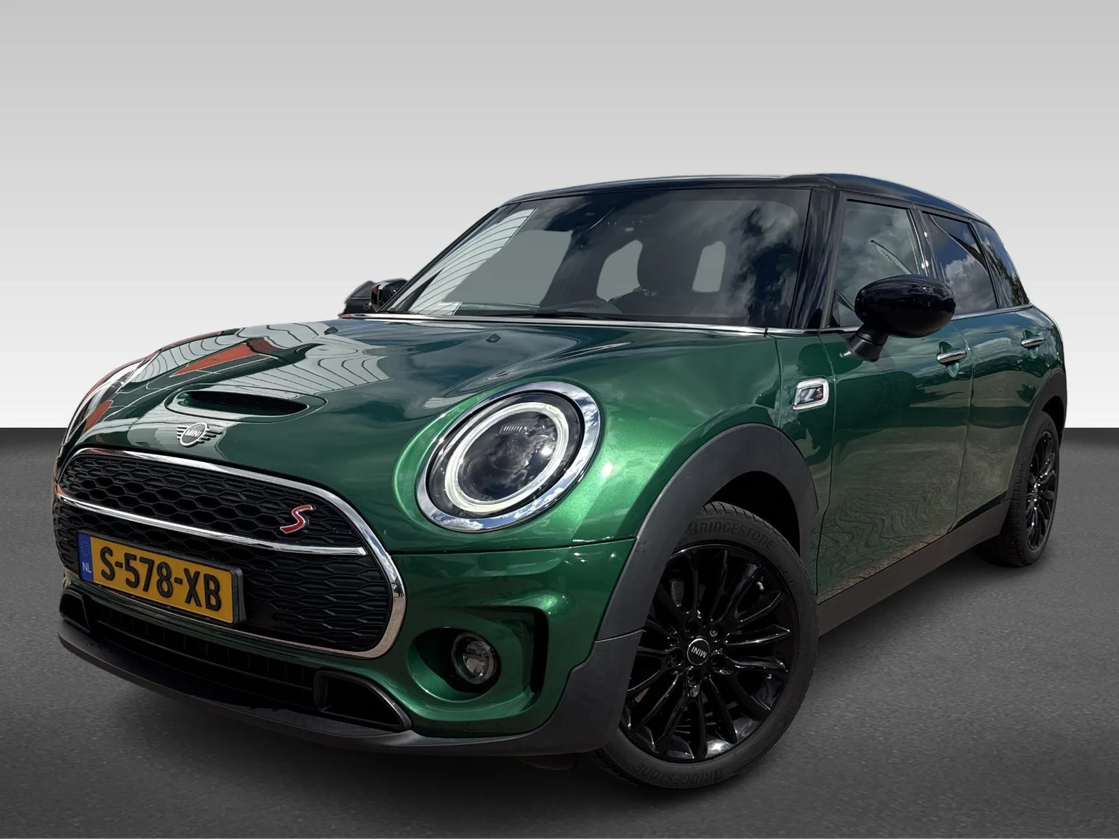 MINI Clubman (2023) — foto 1
