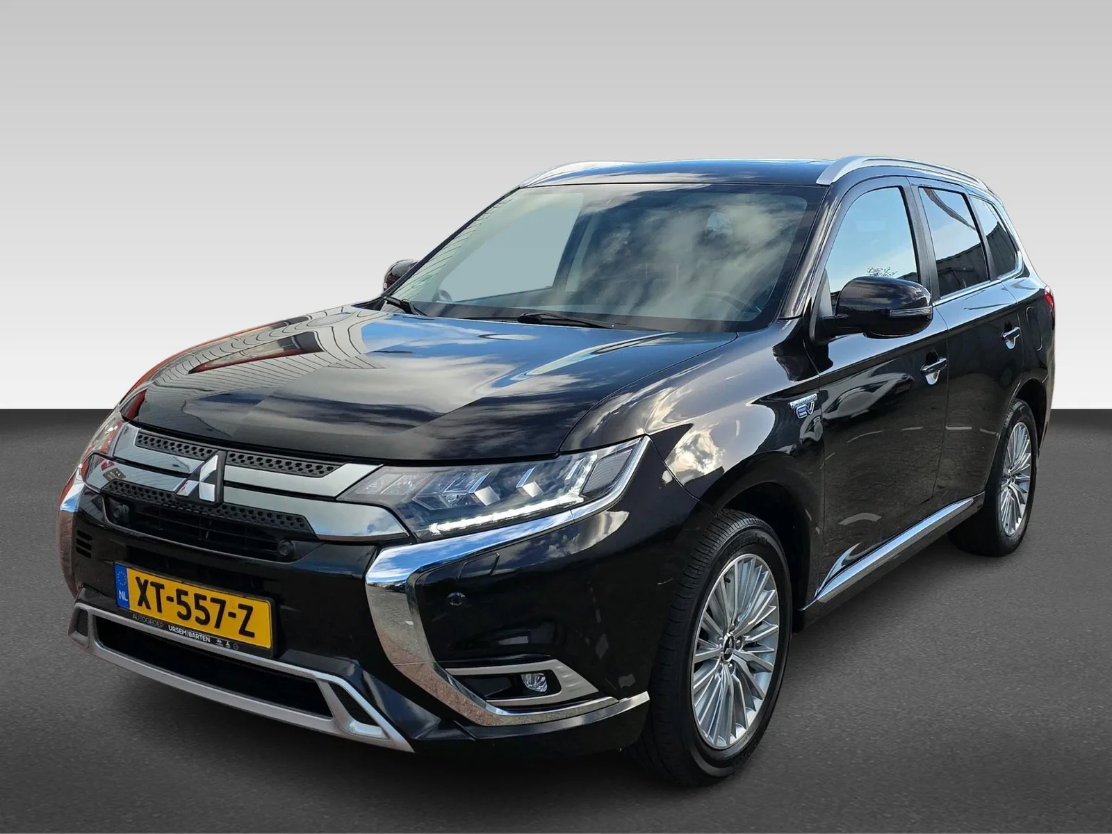Mitsubishi Outlander (2019) — foto 1