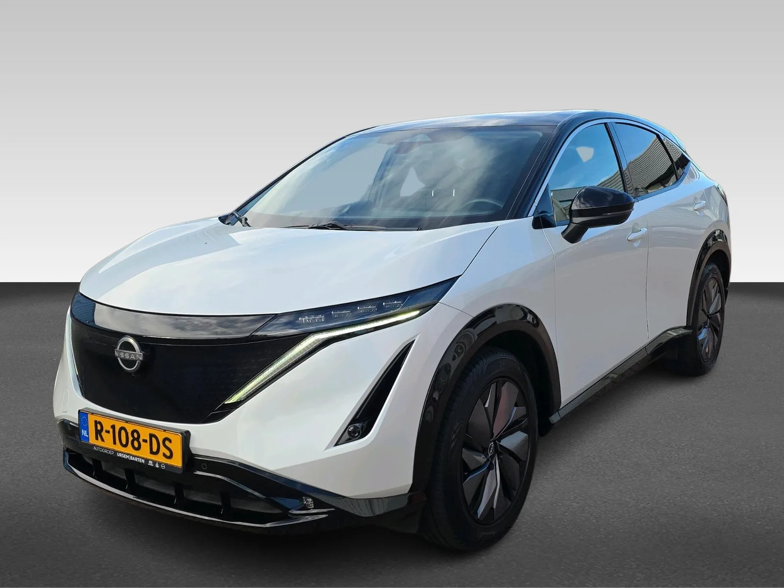 Nissan Ariya (2022) — foto 1