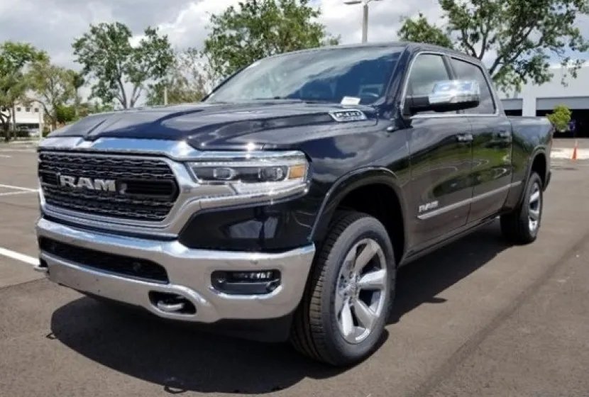 Dodge RAM (2024) — foto 1