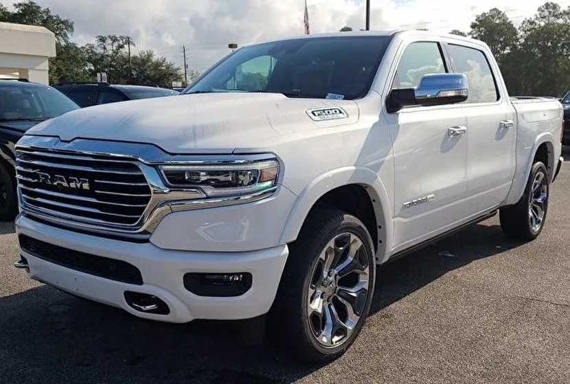 Dodge RAM (2023) — foto 1