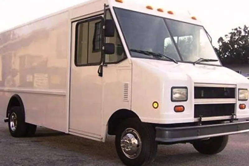 Ford E-350 (2000)