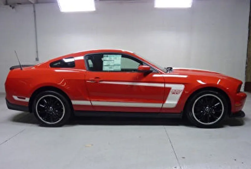 Ford Mustang (2012) — foto 1