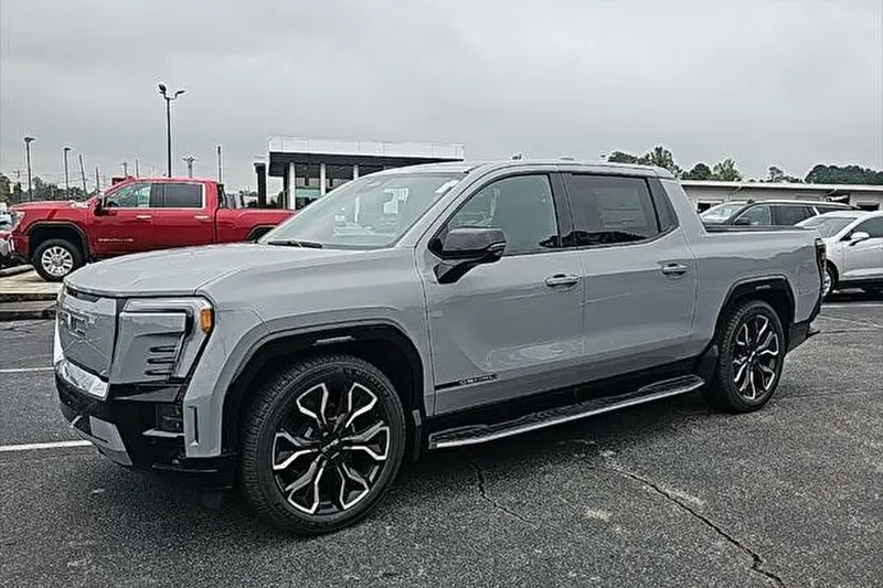 GMC Sierra (2024)