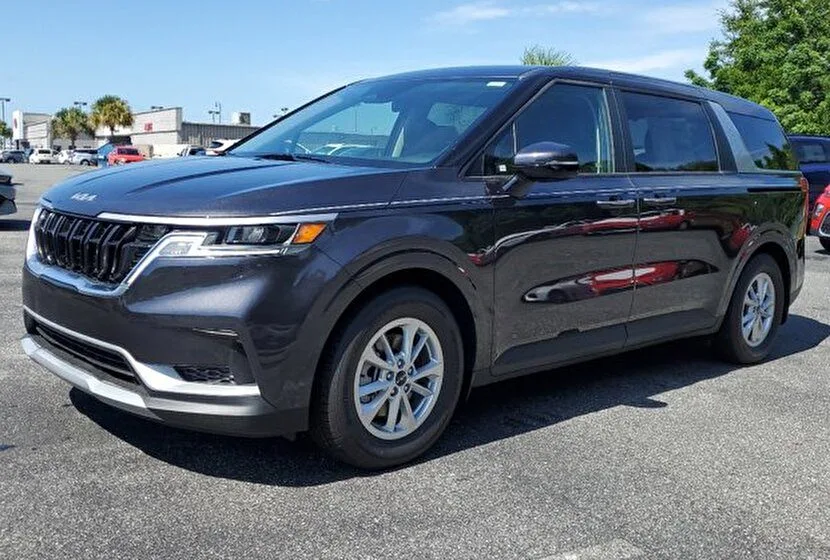 Kia Carnival (2026) — foto 1