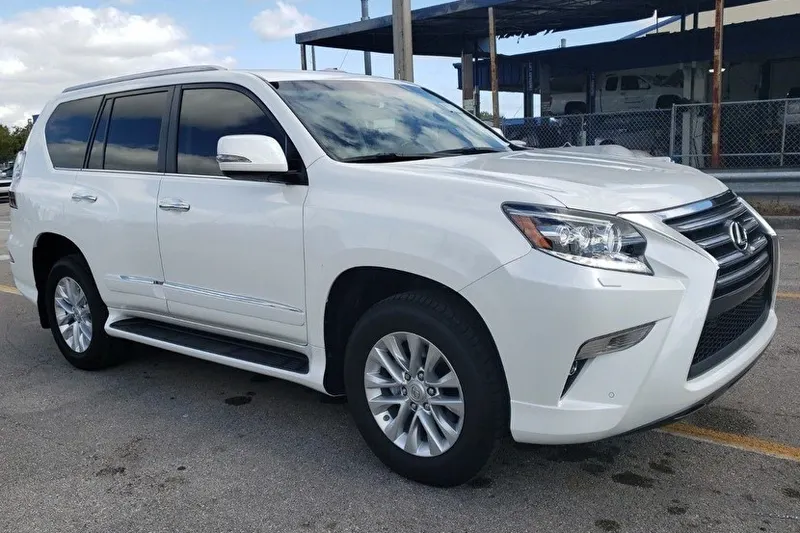 Lexus GX (2019)