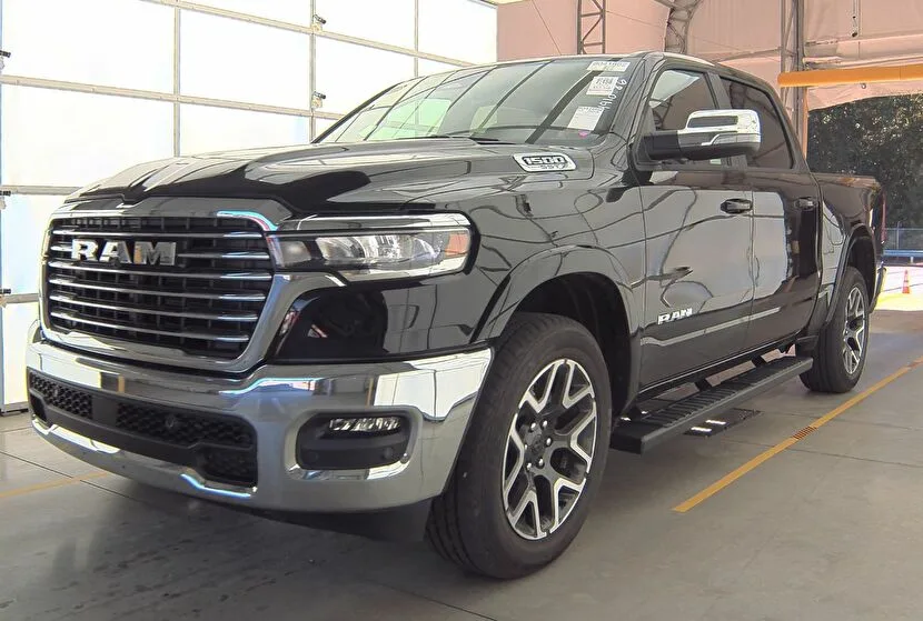 Dodge RAM (2025) — foto 1