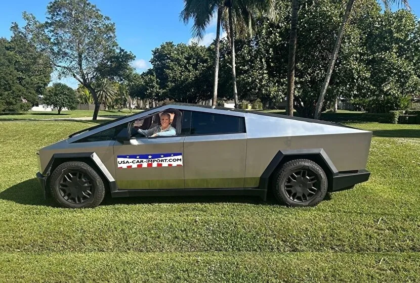 Tesla Cybertruck (2026) — foto 1