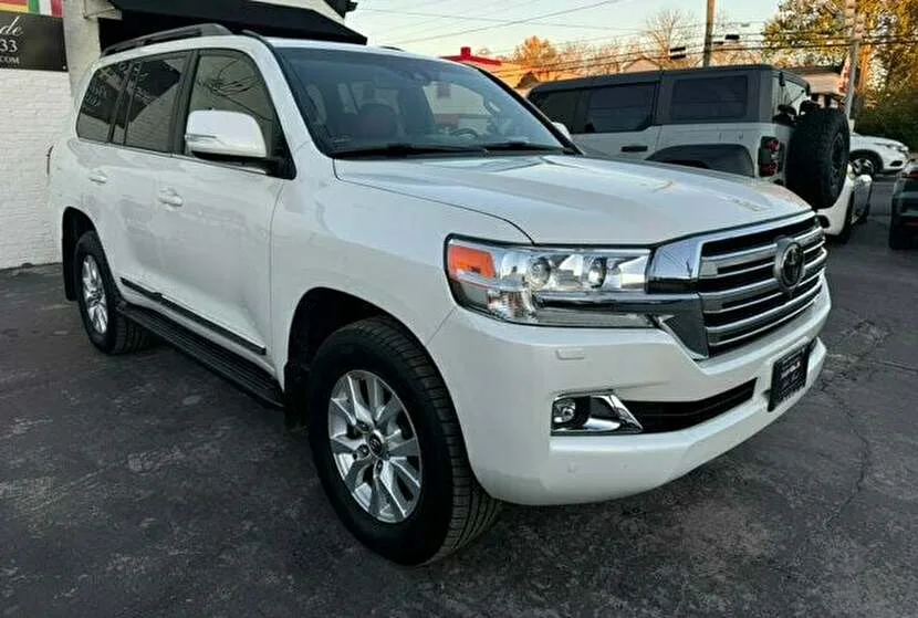 Toyota Land Cruiser (2017) — foto 1