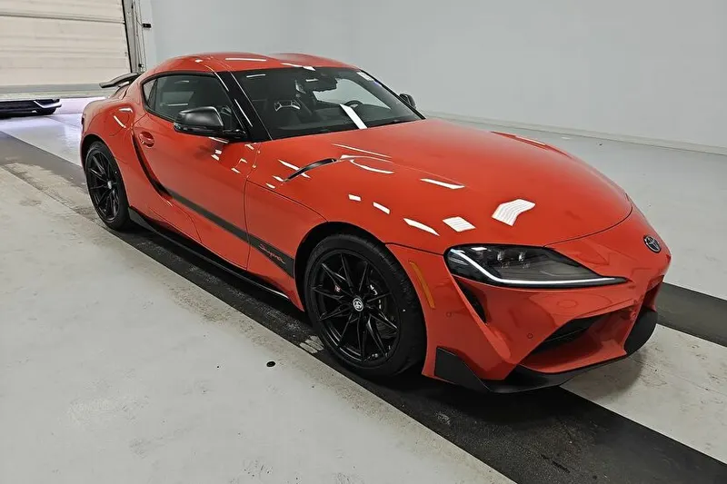 Toyota Supra (2024)