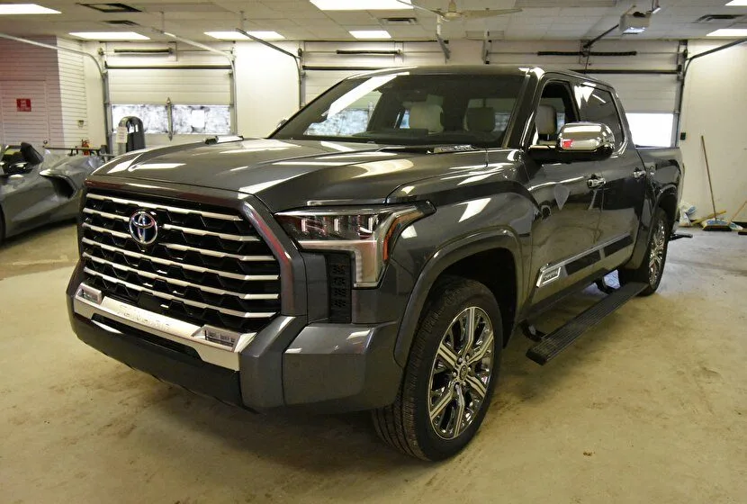 Toyota Tundra (2023) — foto 1
