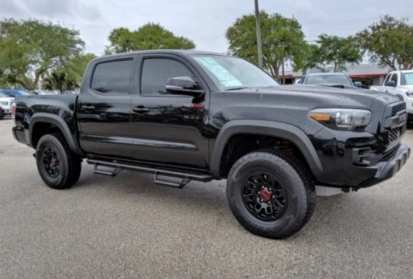 Toyota Tacoma (2023) — foto 1